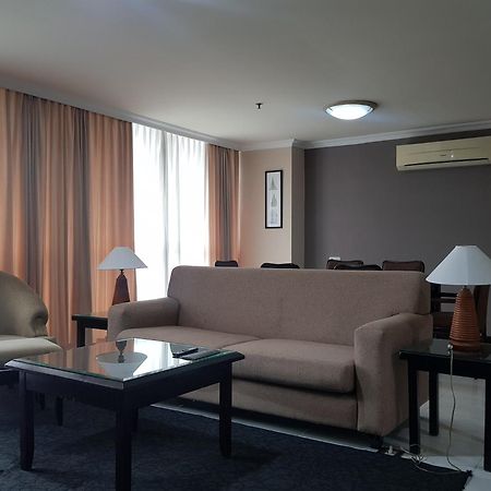Kristal Hotel Jakarta Luaran gambar