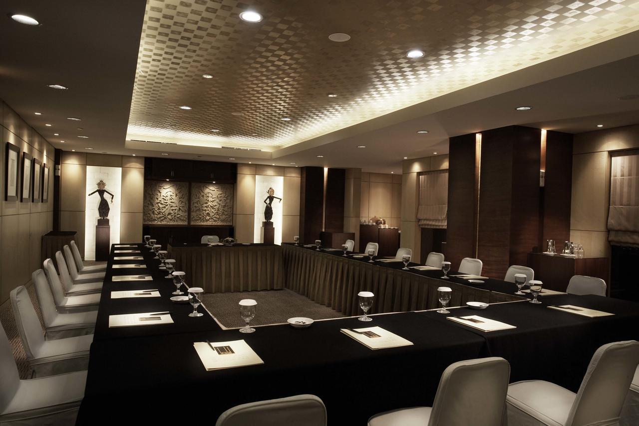 Kristal Hotel Jakarta Luaran gambar