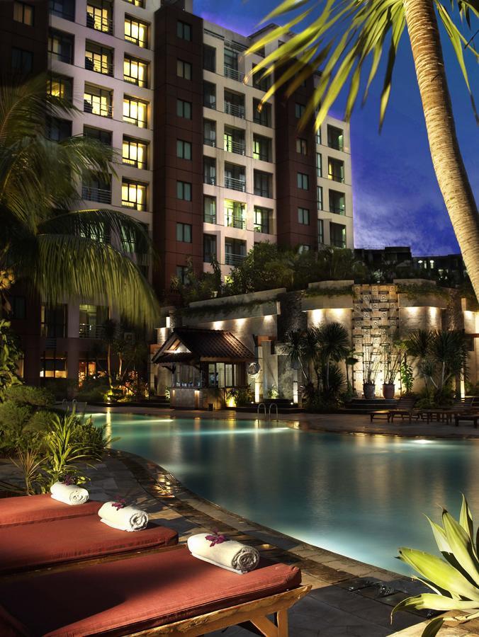 Kristal Hotel Jakarta Luaran gambar