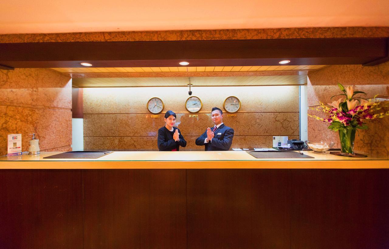 Kristal Hotel Jakarta Luaran gambar